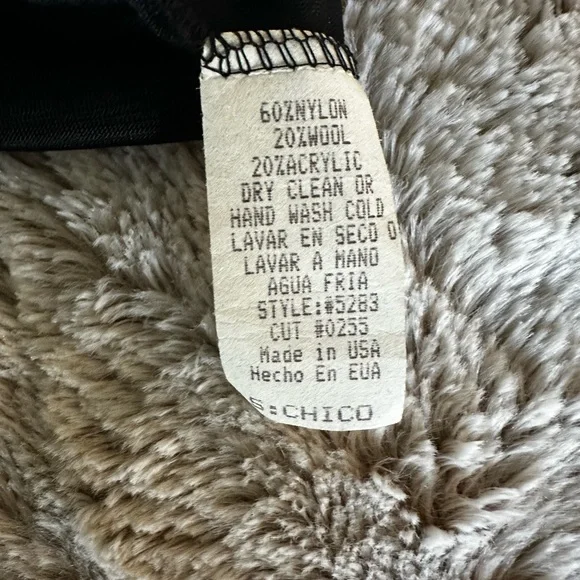 Anthropology, Excellent condition, versatile, classy sweater dresss - Picture 6 of 6